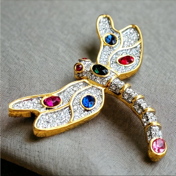 Vintage 80's Dragonfly
Brooch Pin Pave Set Crystal
Rhinestone Gold Tone - Picture 7 of 7